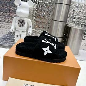 Pantofole Louis Vuitton -0465  