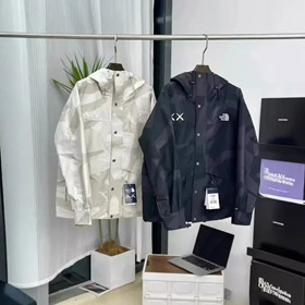 THE NORTH FACE x KAWS giunto ricamato cappuccio giacca calda-4371  